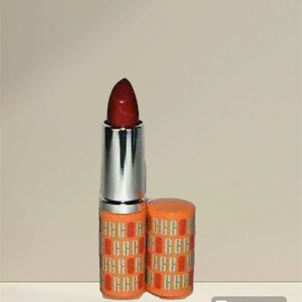 Clinique Lip Color + Primer in Cherry Pop new